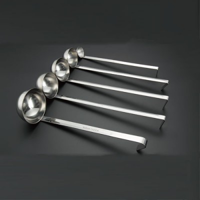 Stainless steel kitchen utensils are used